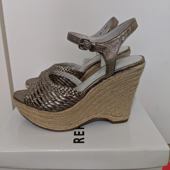 Report Metallic Pewter Wedgge Sandal - Picture 7 of 8